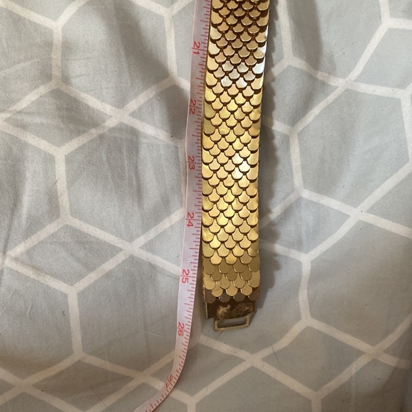 Shiny Gold mermaid scales and seashell elastic waist belt - Picture 2 of 3